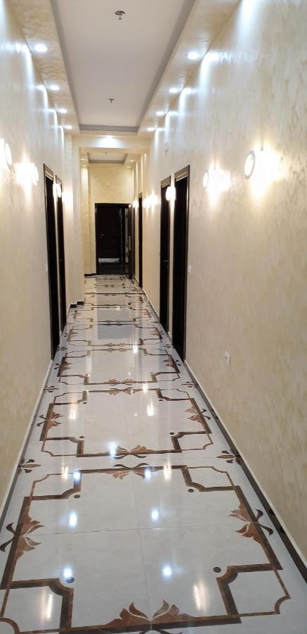 Comfort Hotel Fier Exterior foto