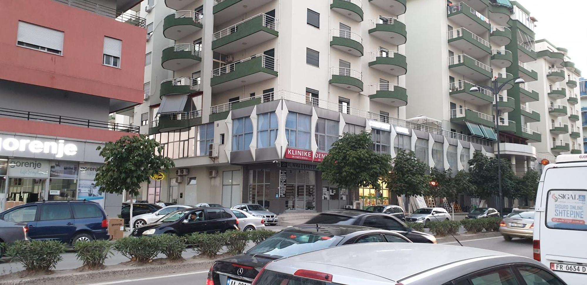 Comfort Hotel Fier Exterior foto