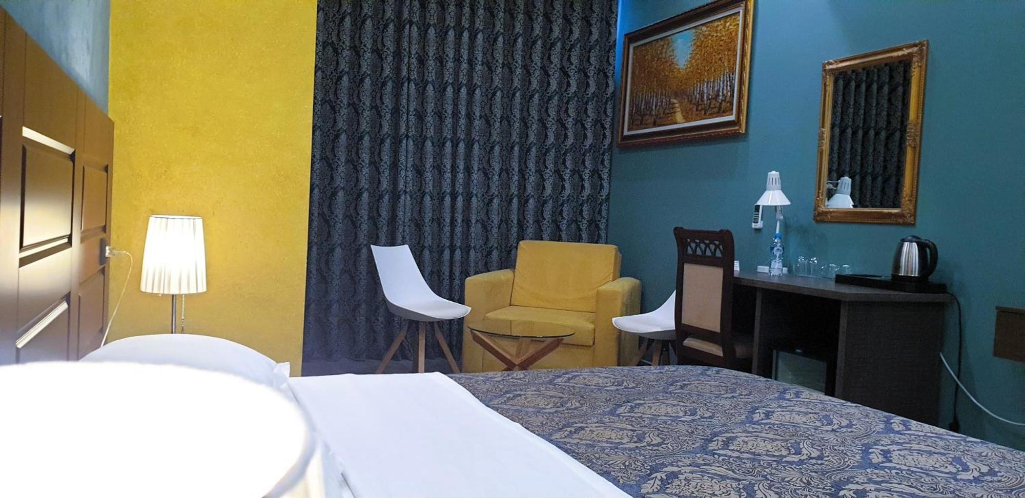 Comfort Hotel Fier Exterior foto